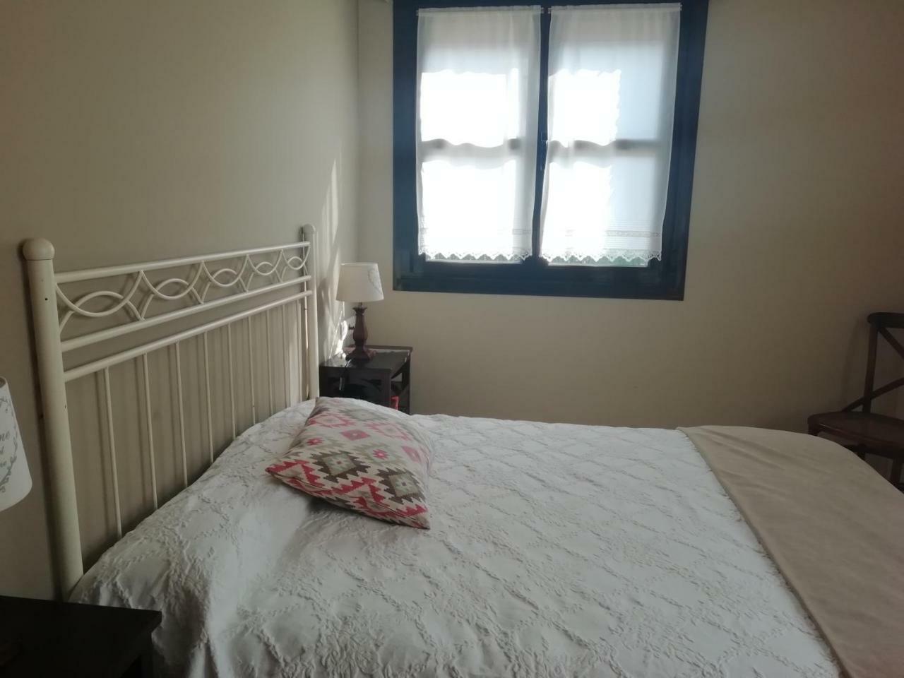 Apartamentos La Marina Ribadesella Bagian luar foto